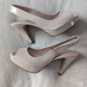 Patent leather beige sling back heels